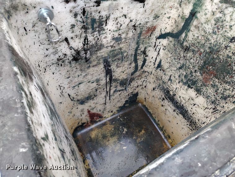 image for item DP5051 2015 RAM 5500 bucket truck