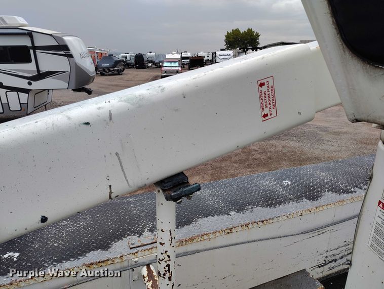 image for item DP5051 2015 RAM 5500 bucket truck