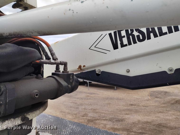 image for item DP5051 2015 RAM 5500 bucket truck