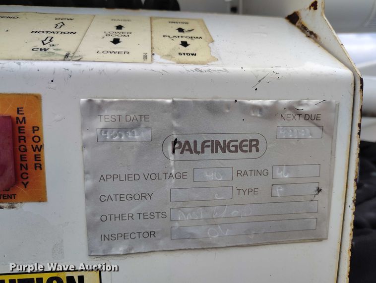 image for item DP5051 2015 RAM 5500 bucket truck