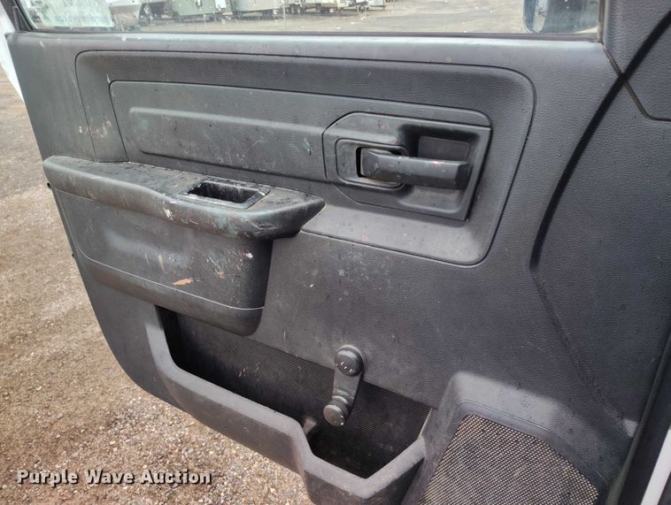 image for item DP5051 2015 RAM 5500 bucket truck