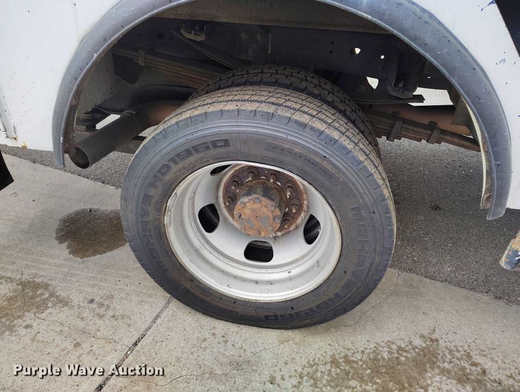 image for item DP5051 2015 RAM 5500 bucket truck