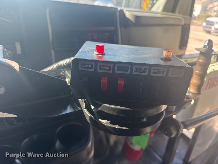 image for item DQ4126 2007 Chevrolet Express 3500 school bus