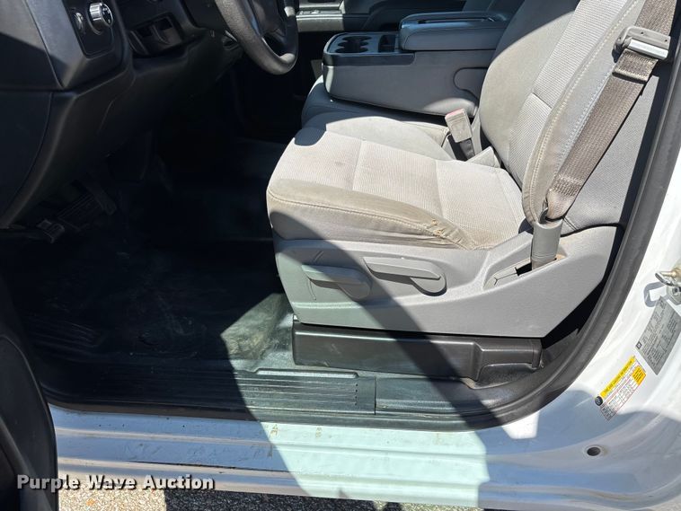 image for item DU1371 2016 Chevrolet  Silverado 1500 pickup truck