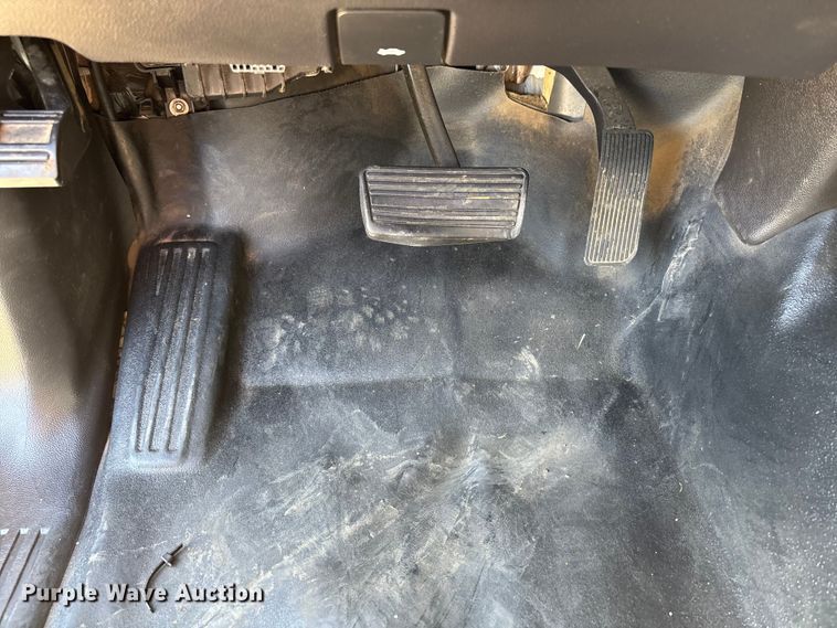 image for item DU1371 2016 Chevrolet  Silverado 1500 pickup truck