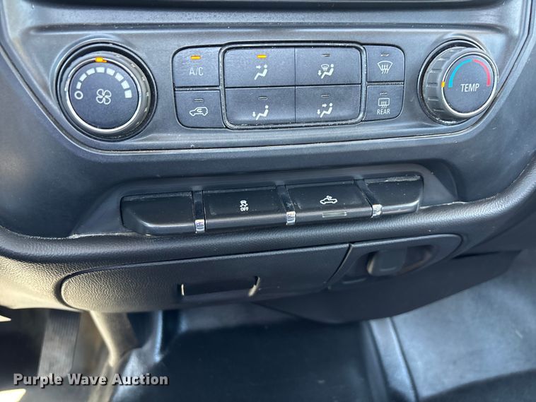 image for item DU1371 2016 Chevrolet  Silverado 1500 pickup truck