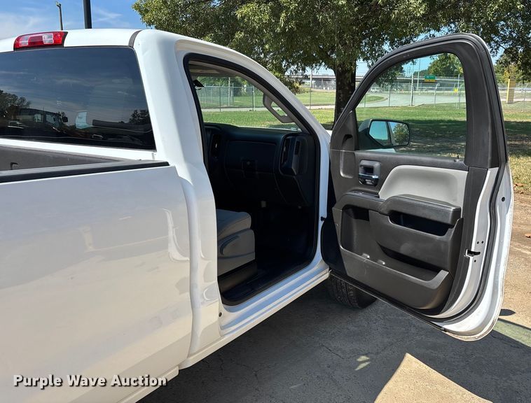 image for item DU1371 2016 Chevrolet  Silverado 1500 pickup truck