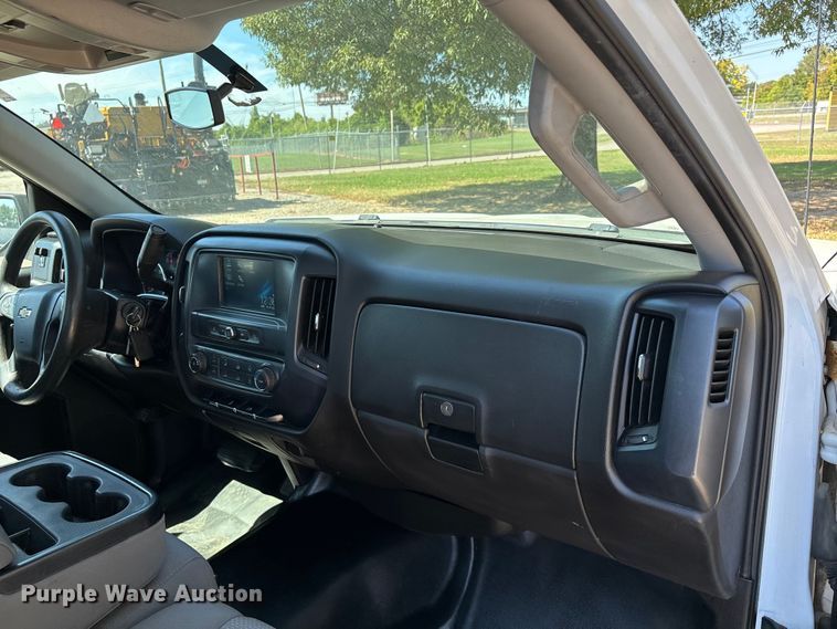 image for item DU1371 2016 Chevrolet  Silverado 1500 pickup truck