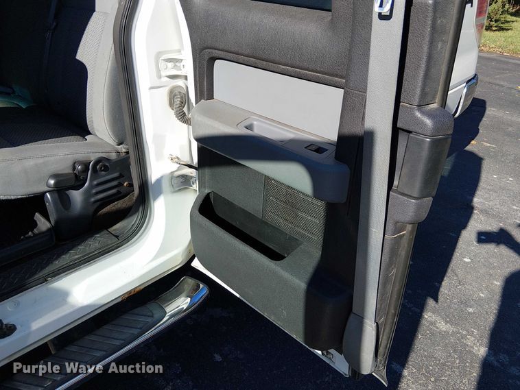 image for item DU3738 2014 Ford F150 SuperCab pickup truck