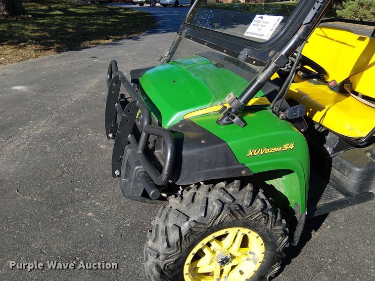 image for item DU3739 2019 John Deere Gator XUV 825M S4 utility vehicle