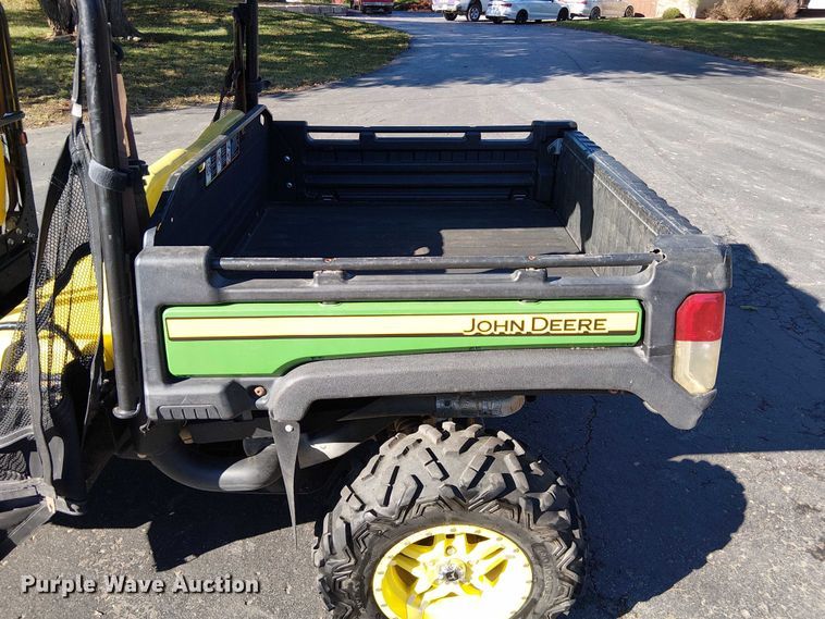 image for item DU3739 2019 John Deere Gator XUV 825M S4 utility vehicle