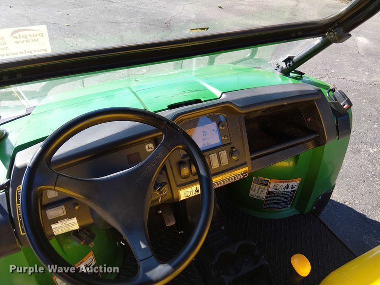 image for item DU3739 2019 John Deere Gator XUV 825M S4 utility vehicle