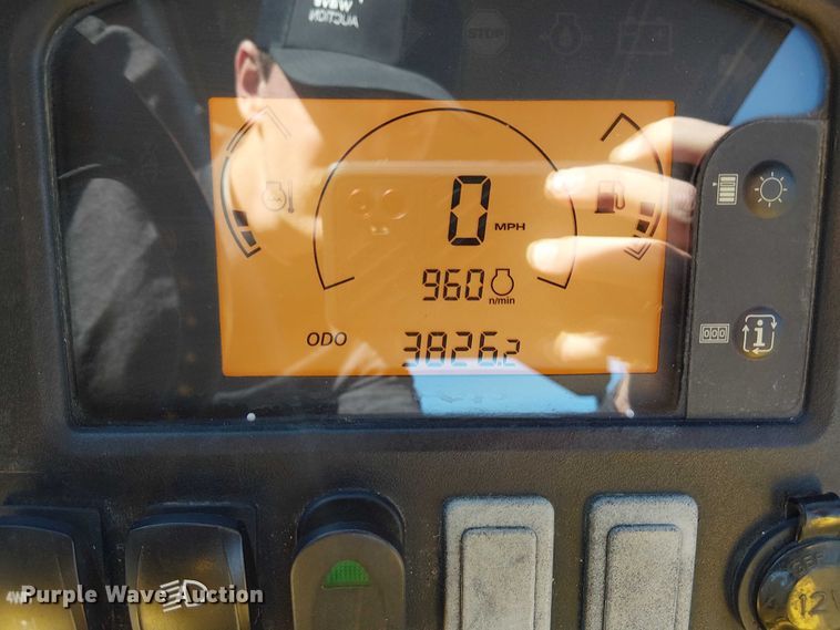 image for item DU3739 2019 John Deere Gator XUV 825M S4 utility vehicle