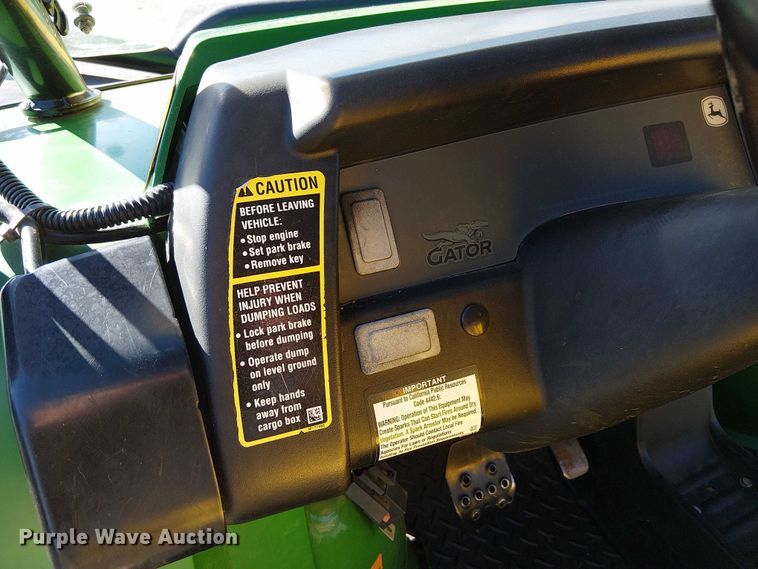 image for item DU3739 2019 John Deere Gator XUV 825M S4 utility vehicle