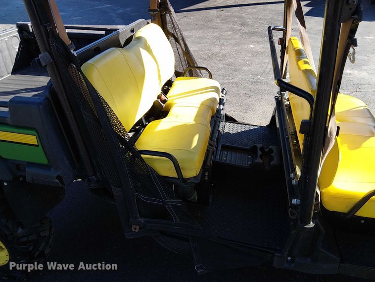 image for item DU3739 2019 John Deere Gator XUV 825M S4 utility vehicle