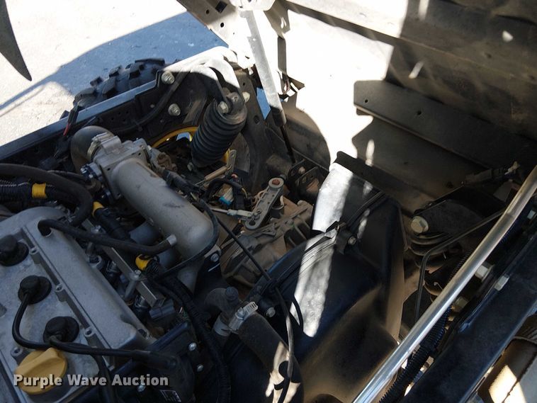 image for item DU3739 2019 John Deere Gator XUV 825M S4 utility vehicle