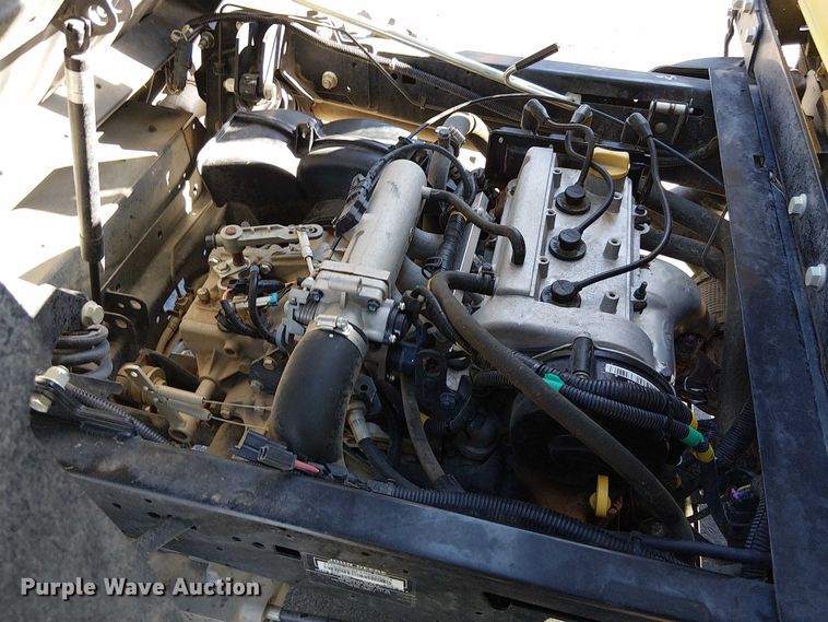 image for item DU3739 2019 John Deere Gator XUV 825M S4 utility vehicle