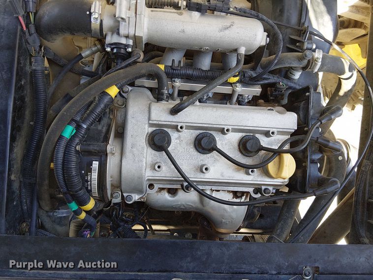 image for item DU3739 2019 John Deere Gator XUV 825M S4 utility vehicle