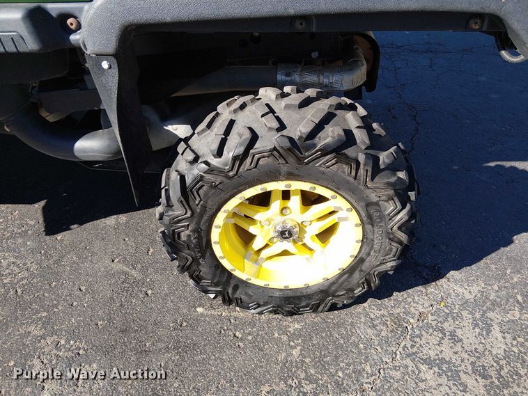 image for item DU3739 2019 John Deere Gator XUV 825M S4 utility vehicle