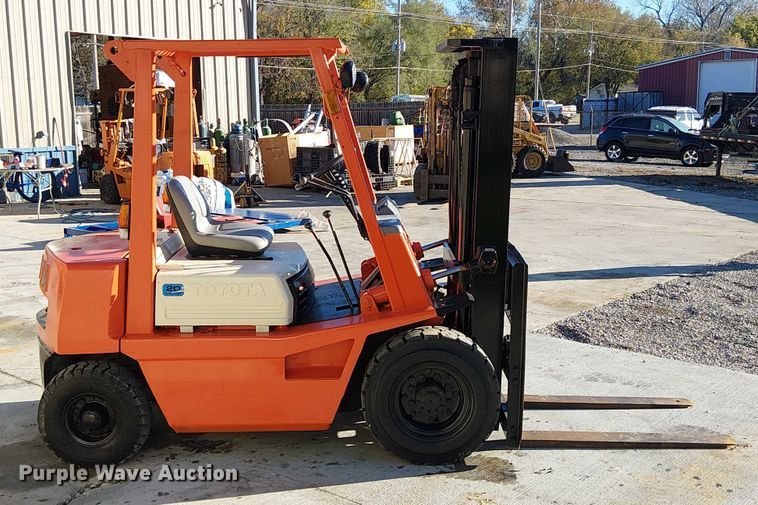 image for item DU3740 Toyota 4FGL20 forklift