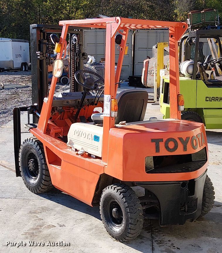 image for item DU3740 Toyota 4FGL20 forklift