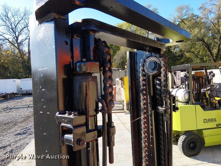 image for item DU3740 Toyota 4FGL20 forklift