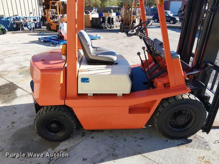image for item DU3740 Toyota 4FGL20 forklift