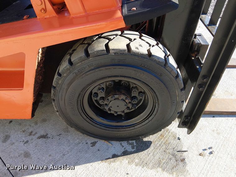 image for item DU3740 Toyota 4FGL20 forklift