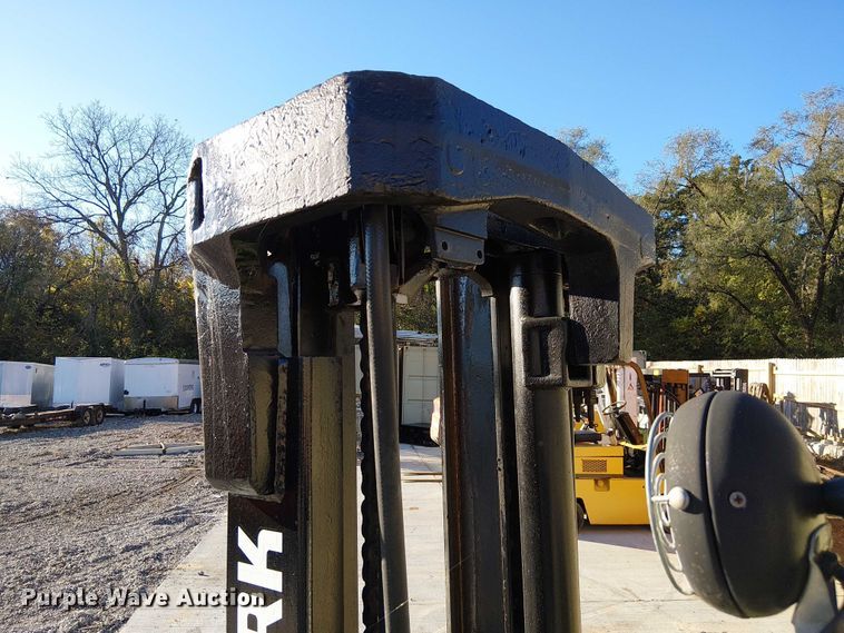 image for item DU3741 Clark GPS25I forklift