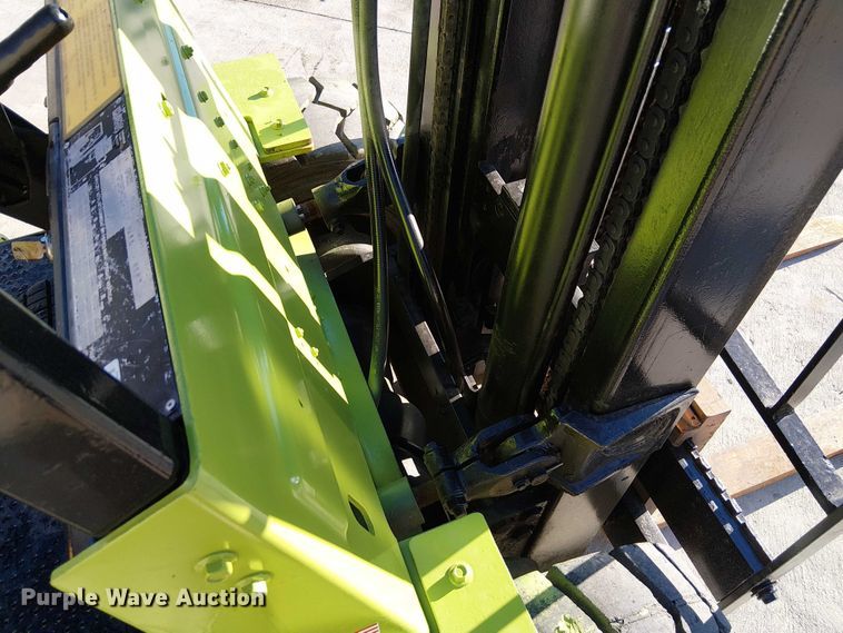 image for item DU3741 Clark GPS25I forklift