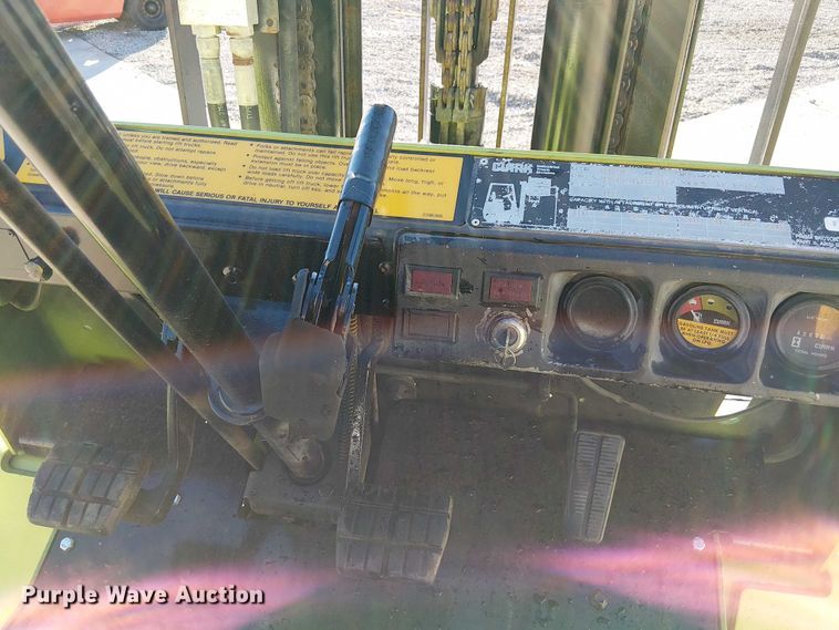 image for item DU3741 Clark GPS25I forklift