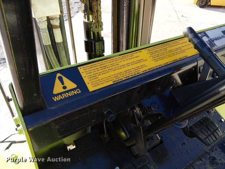 image for item DU3741 Clark GPS25I forklift