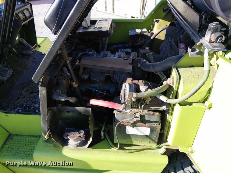 image for item DU3741 Clark GPS25I forklift