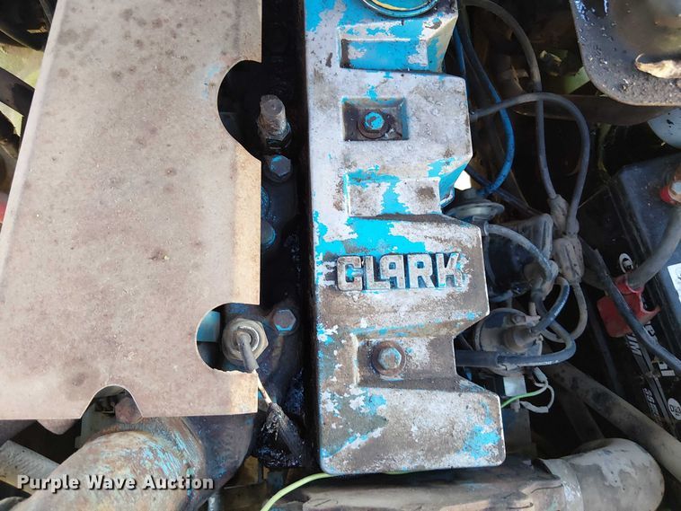 image for item DU3741 Clark GPS25I forklift