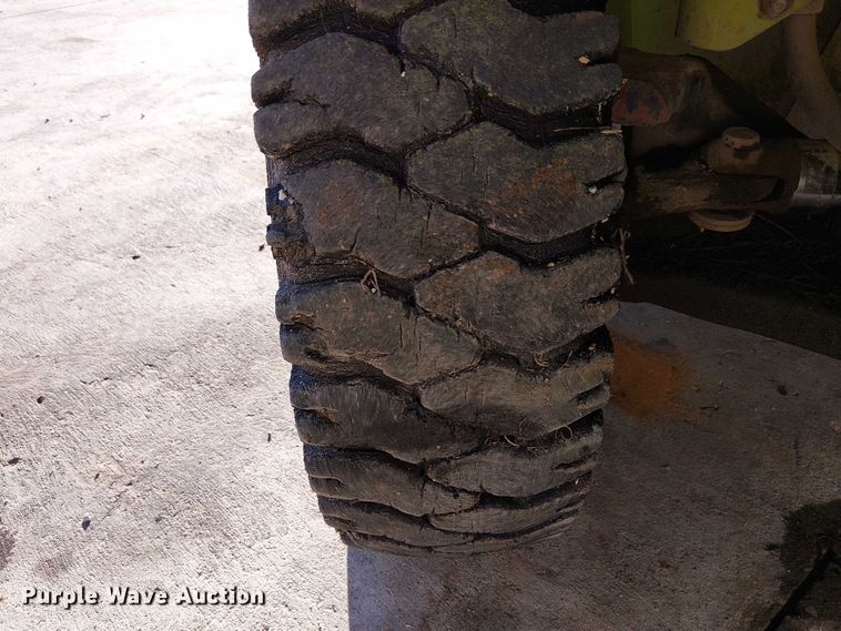 image for item DU3741 Clark GPS25I forklift