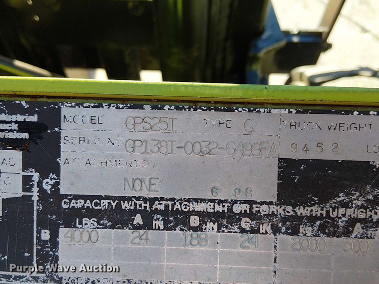 image for item DU3741 Clark GPS25I forklift