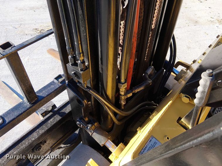 image for item DU3742 Caterpillar TC60DSA forklift