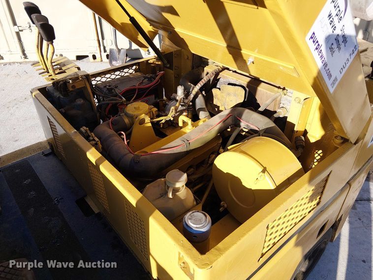 image for item DU3742 Caterpillar TC60DSA forklift