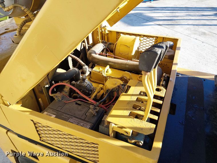 image for item DU3742 Caterpillar TC60DSA forklift