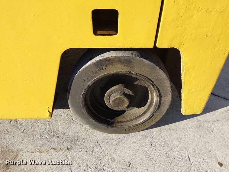 image for item DU3742 Caterpillar TC60DSA forklift