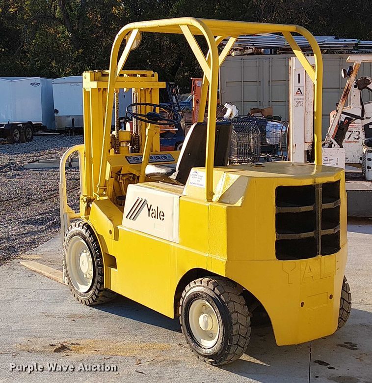 image for item DU3743 Yale G81P-050-SAT-074  forklift