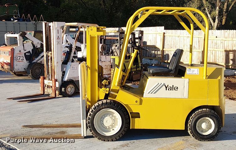 image for item DU3743 Yale G81P-050-SAT-074  forklift