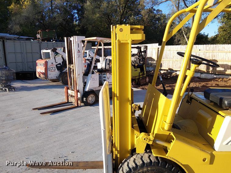 image for item DU3743 Yale G81P-050-SAT-074  forklift