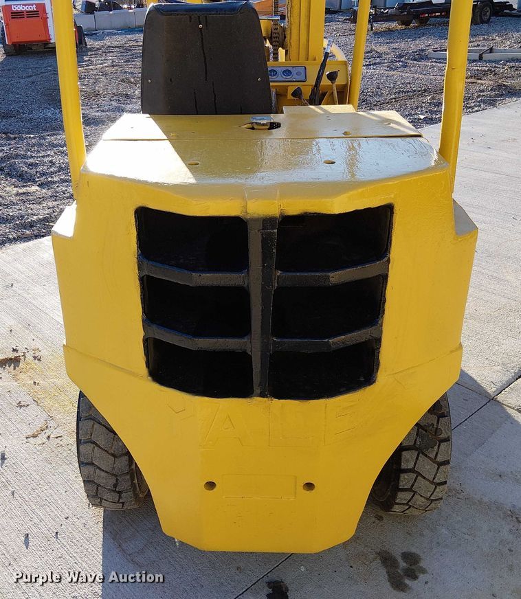 image for item DU3743 Yale G81P-050-SAT-074  forklift