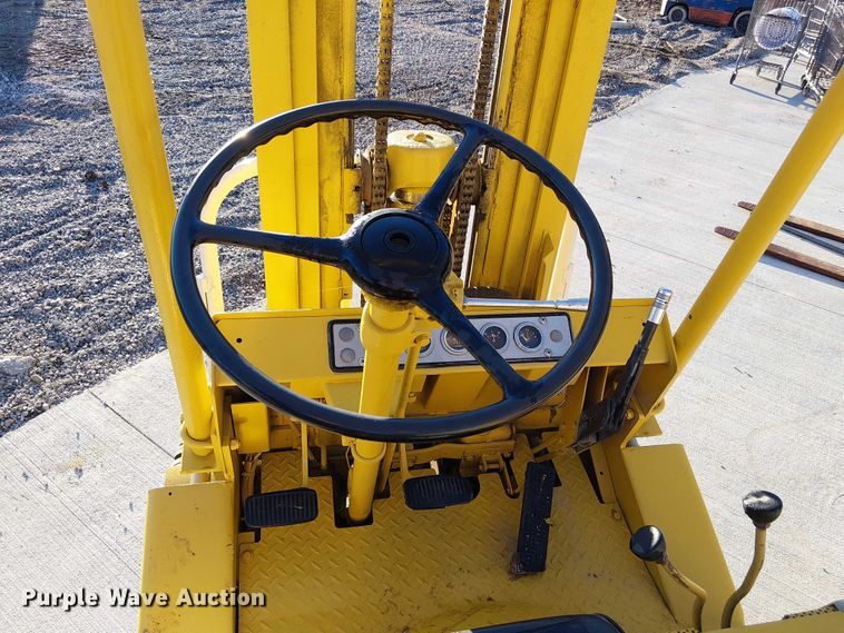 image for item DU3743 Yale G81P-050-SAT-074  forklift