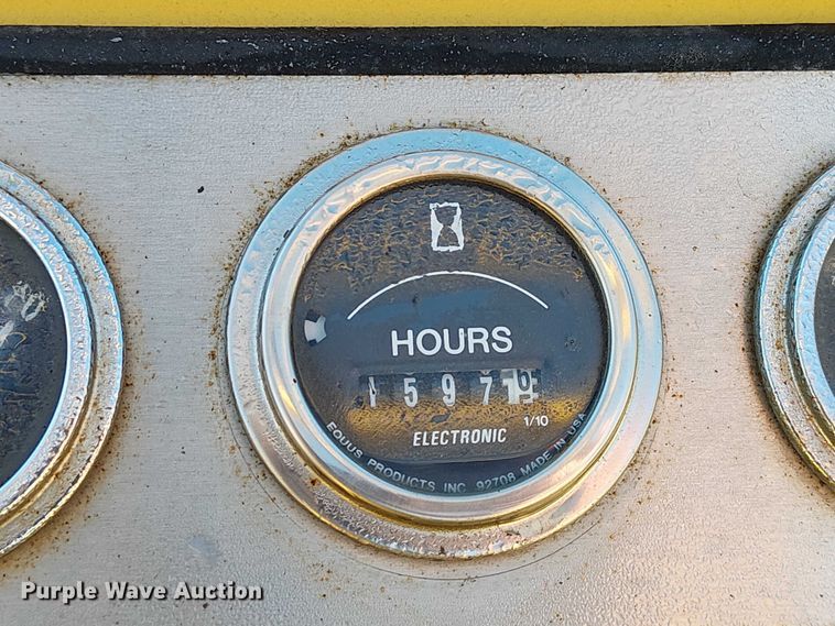 image for item DU3743 Yale G81P-050-SAT-074  forklift