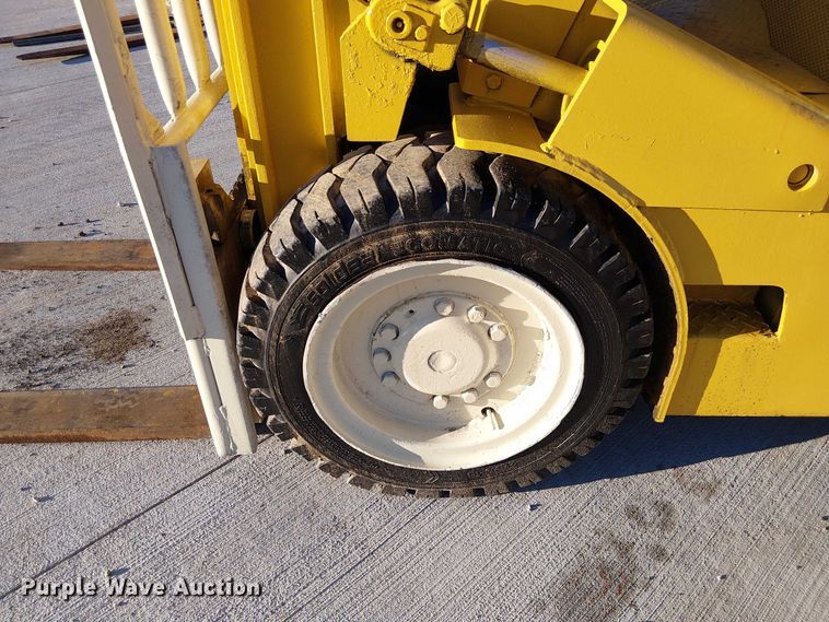 image for item DU3743 Yale G81P-050-SAT-074  forklift