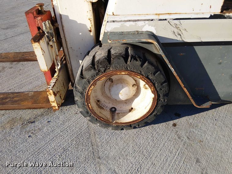 image for item DU3744 Allis Chalmers ACC55K L PS forklift