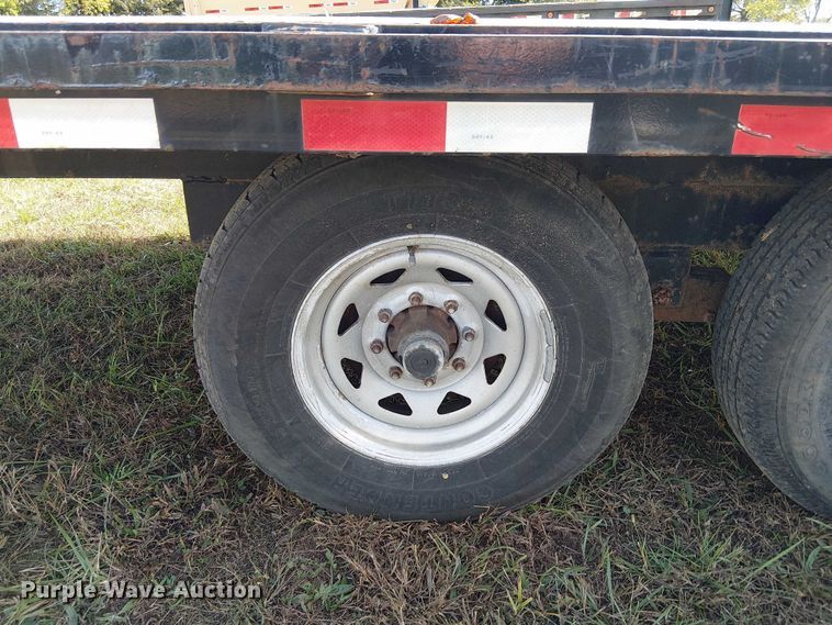 image for item DU3748 2013 Load Trail flatbed trailer