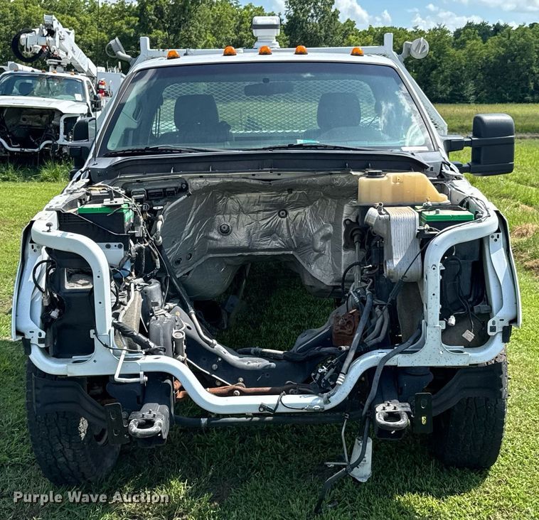 image for item DU9340 2012 Ford F350 Super Duty utility bed pickup truck